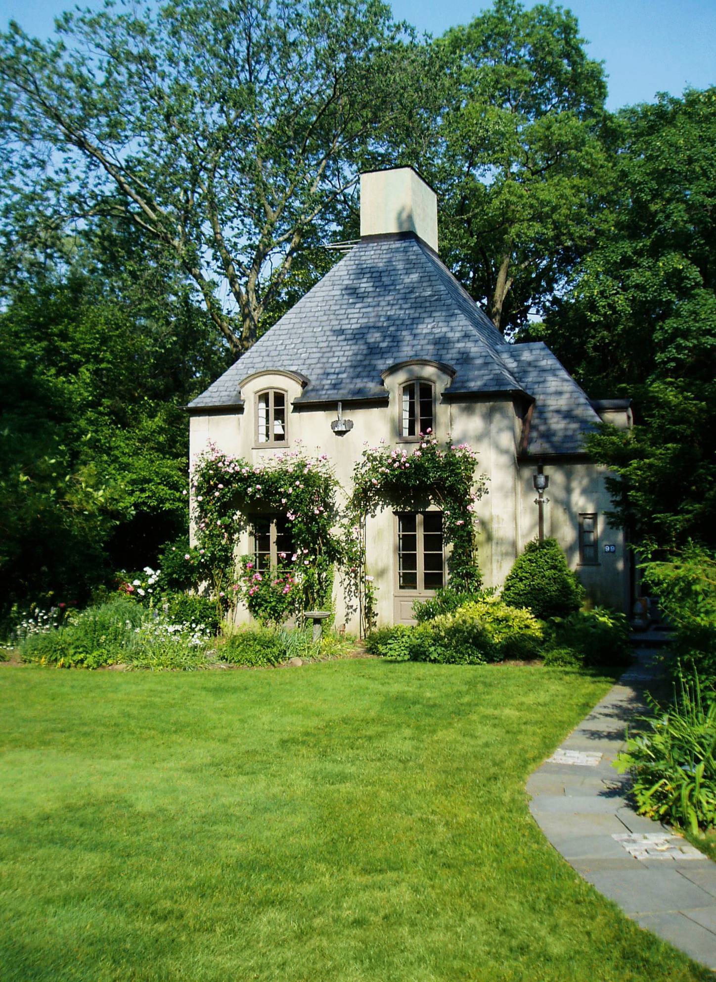 Adjusted Gretschen Cheney Home on So Mtn in MTC  P1010378.JPG